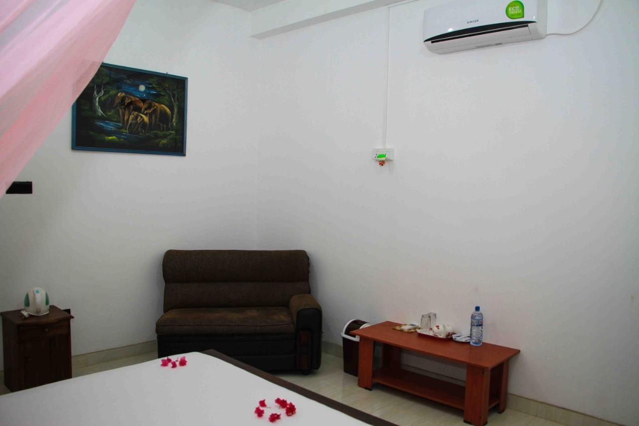 Miracle Home Stay Dambulla Exteriör bild