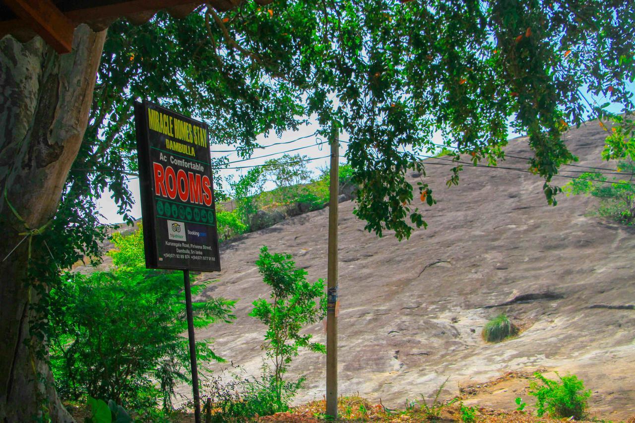 Miracle Home Stay Dambulla Exteriör bild