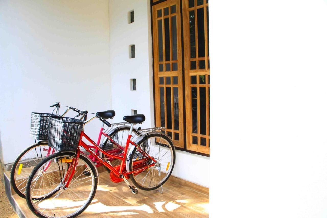 Miracle Home Stay Dambulla Exteriör bild