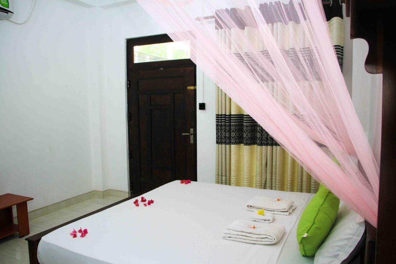 Miracle Home Stay Dambulla Exteriör bild