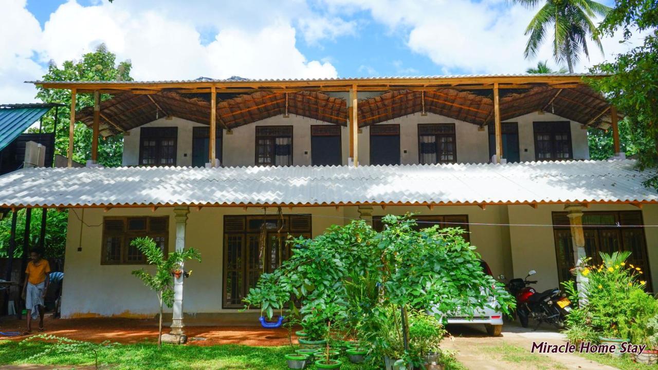 Miracle Home Stay Dambulla Exteriör bild